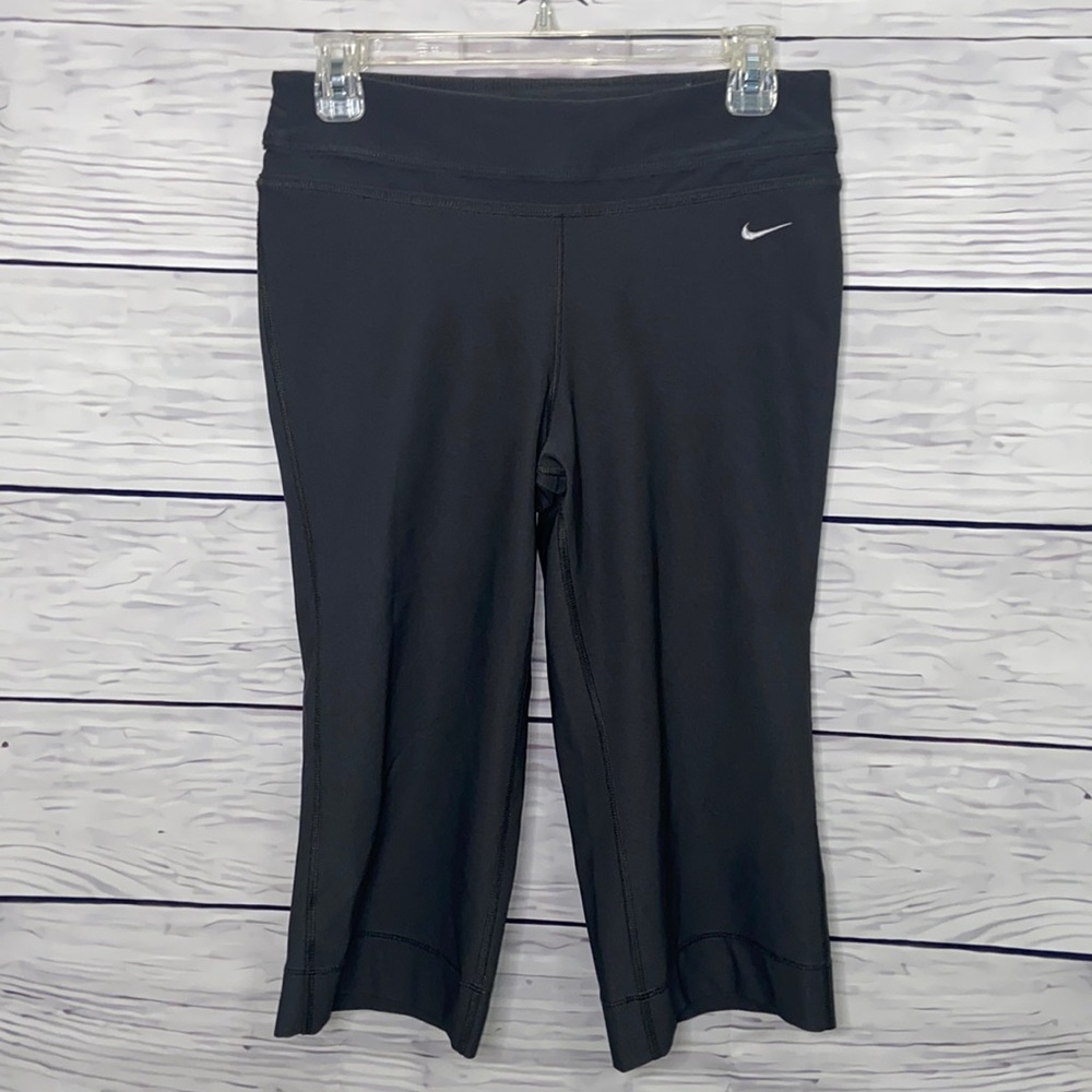 Nike Crops